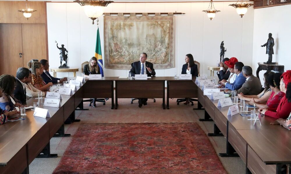 atual-politica-antidroga-favorece-prisao-de-jovens-negros,-diz-barroso