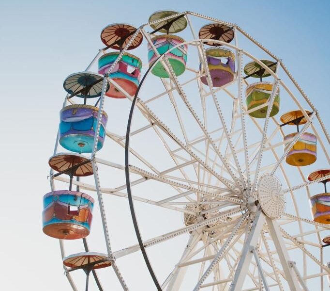 roda-gigante-com-16-metros-de-altura-chega-para-o-dourados-brilha-2023-|-portal-prefeitura-de-dourados