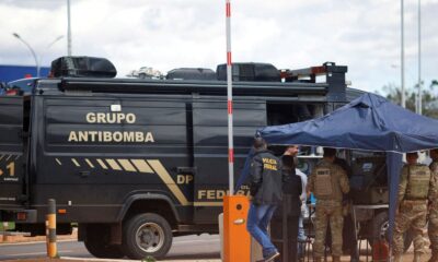 agu-cobra-r$-15-milhoes-de-acusados-por-bomba-no-aeroporto-de-brasilia