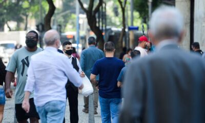 esperanca-de-vida-ao-nascer-no-brasil-cai-apos-pandemia-de-covid-19