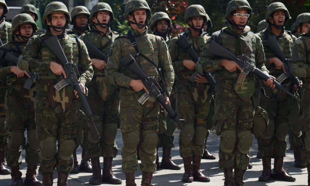 brasil-reforca-presenca-militar-na-fronteira-com-venezuela-e-guiana