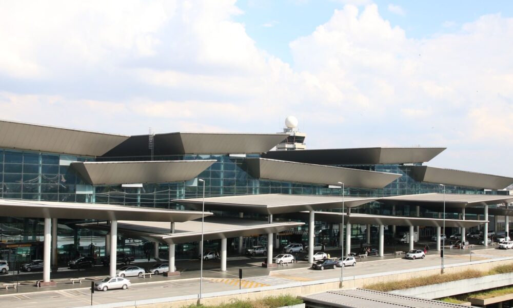 pf-investiga-chegada-de-vietnamitas-ao-aeroporto-de-guarulhos
