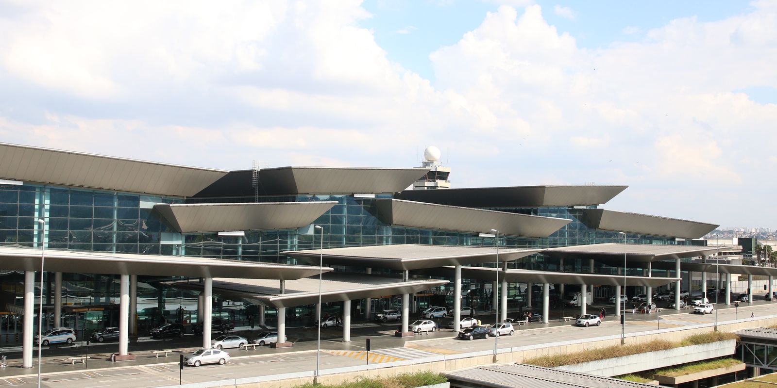 pf-investiga-chegada-de-vietnamitas-ao-aeroporto-de-guarulhos