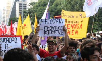 votacao-do-relatorio-do-novo-ensino-medio-e-adiada-para-2024