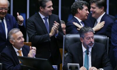 camara-aprova-reforma-tributaria-em-segundo-turno