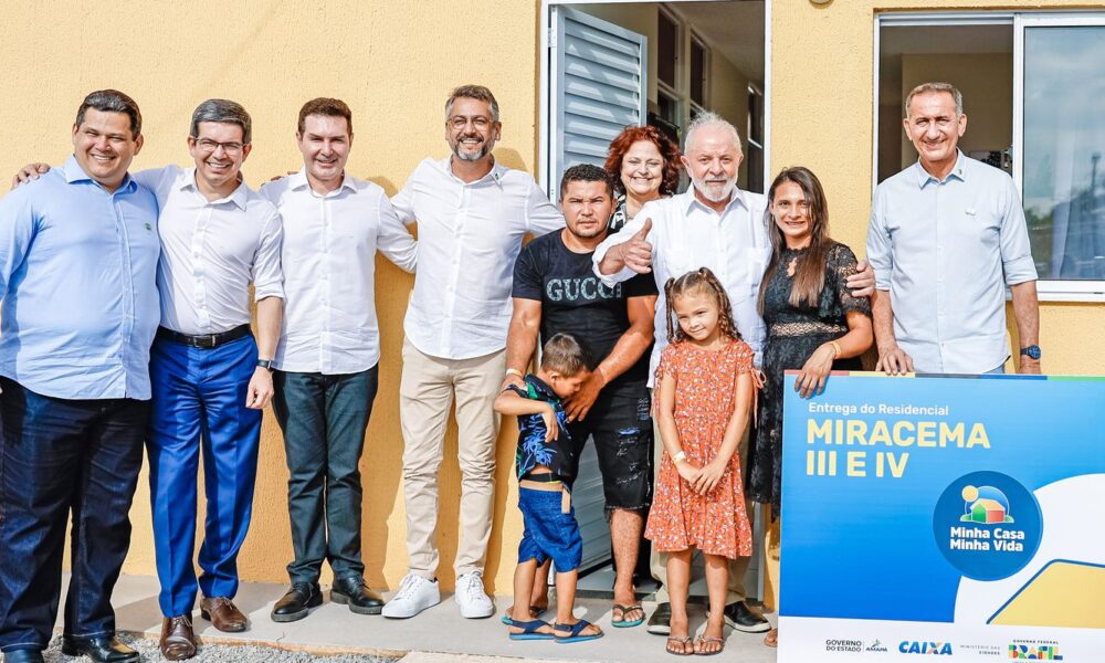 governo-entrega-1.421-moradias-em-quatro-estados