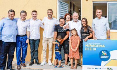 governo-entrega-1.421-moradias-em-quatro-estados