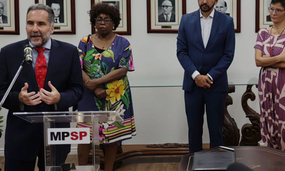 prefeitura-de-sp-e-mp-assinam-termo-de-cooperacao-contra-o-racismo