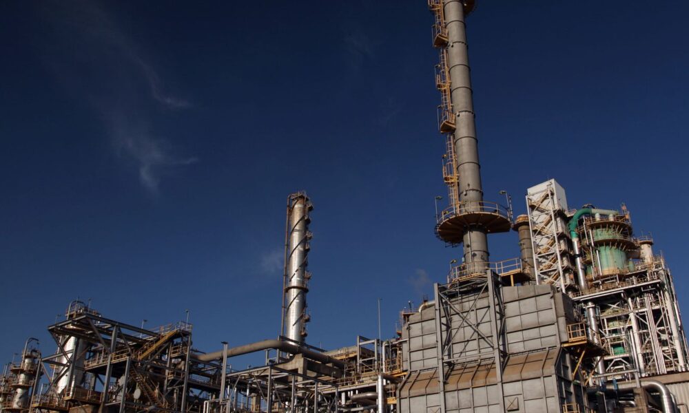 s&p-eleva-nota-de-credito-da-petrobras