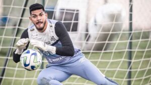 jogador-de-ms-aceita-reduzir-salario-para-permanecer-no-santos-em-2024