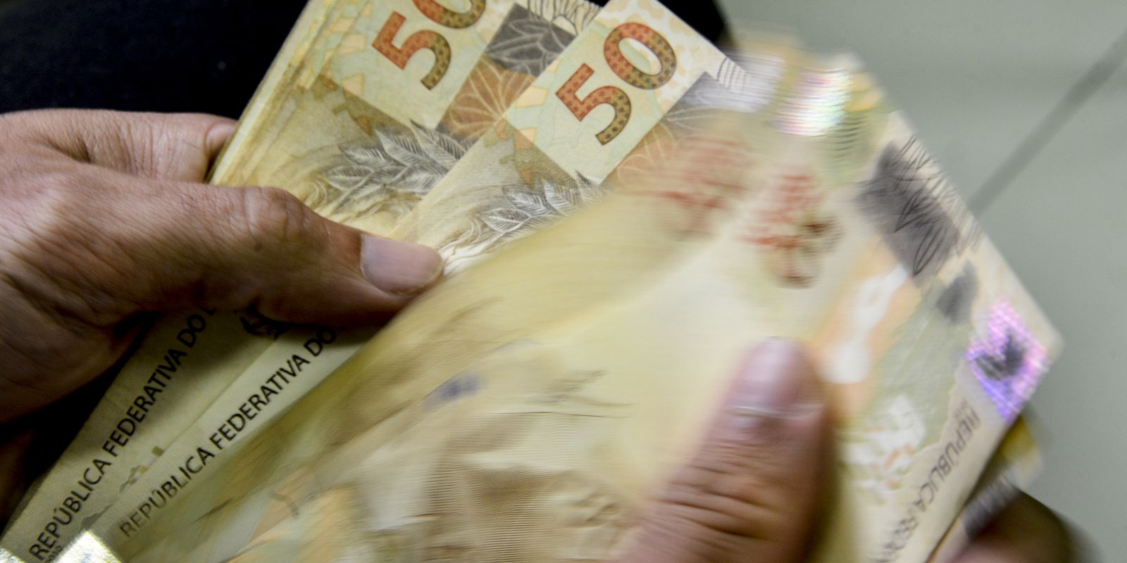 irpf:-10%-dos-contribuintes-concentram-51%-da-renda-no-pais