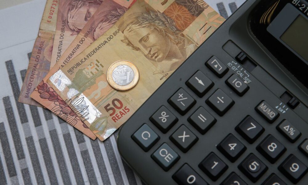 planejamento,-economia-e-calculos:-como-vencer-as-dividas-em-2024