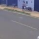 video:-ladrao-furta-moto-em-plena-luz-do-dia-no-figueiras-do-parque-em-campo-grande