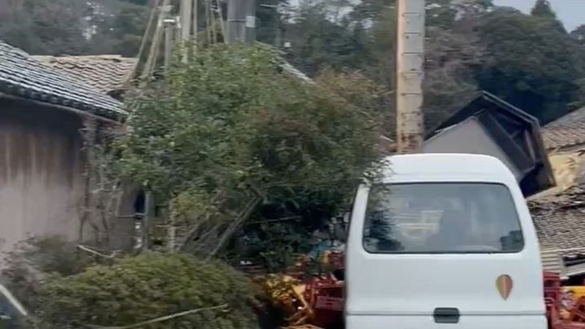 chega-a-quatro-o-numero-de-mortos-apos-terremoto-no-japao;-pais-emitiu-alerta-de-tsunami