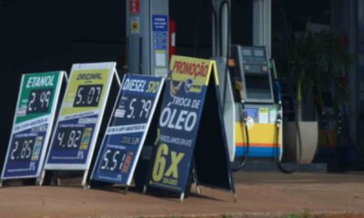 gasolina-e-diesel-entram-em-2024-perto-da-paridade-com-o-mercado-internacional,-afirma-abicom