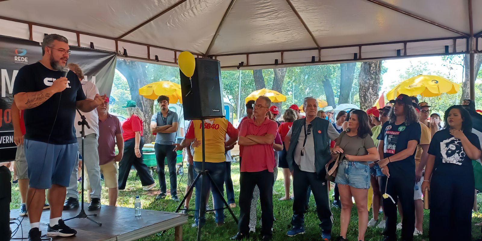 movimentos-e-partidos-fazem-ato-em-brasilia-em-defesa-da-democracia