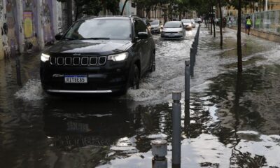 chega-a-11-numero-de-mortos-por-causa-da-chuva-no-rio