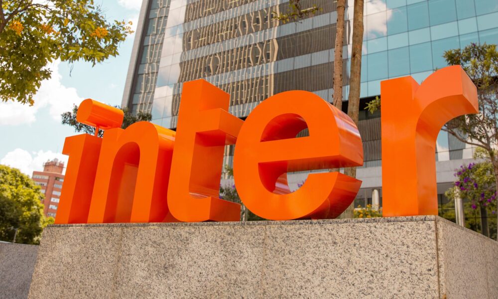 inter&co-(inbr32)-anuncia-follow-on-de-ate-32-milhoes-de-acoes-nos-eua