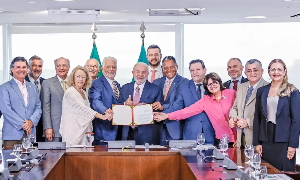lula-sanciona-lei-que-define-revisao-de-pagamento-de-servicos-do-sus-–-folha-de-dourados-–-noticias-de-dourados-ms-e-regiao