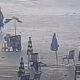 video:-idosa-morre-e-sete-pessoas-ficam-feridas-apos-quedas-de-raios-em-praia-grande