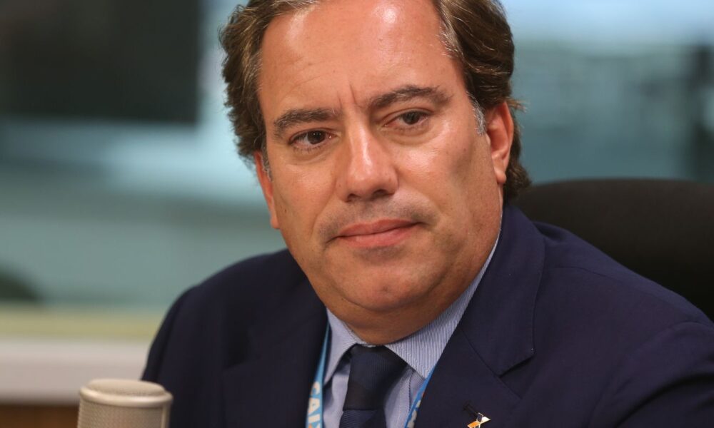 caixa-firma-termo-de-conduta-para-compensar-vitimas-de-perseguicao