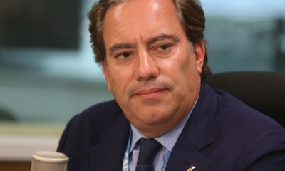 caixa-firma-termo-de-conduta-para-compensar-vitimas-de-perseguicao