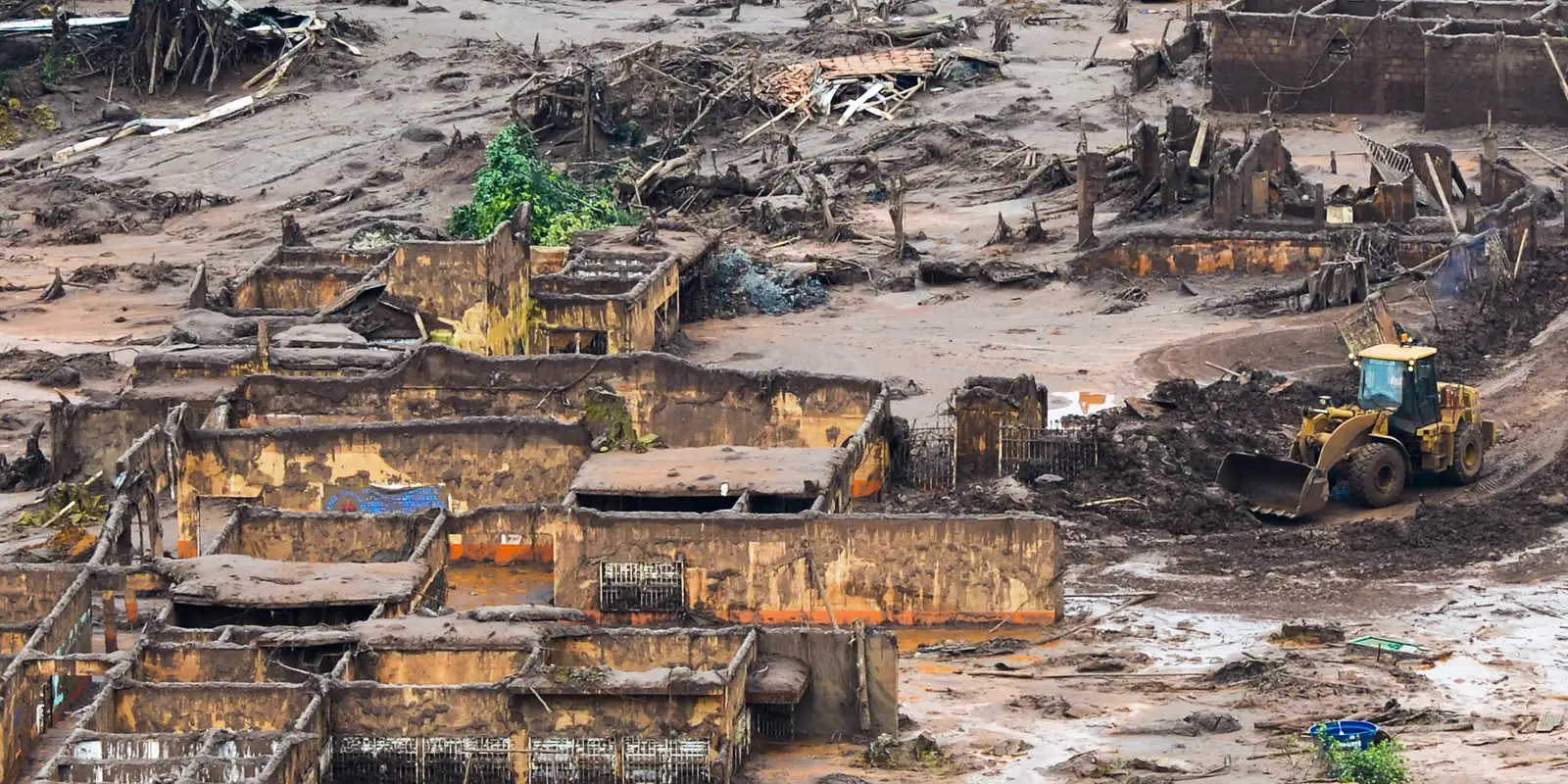 samarco,-vale-e-bhp-devem-reparar-dano-moral-coletivo-com-r$-47,6-bi