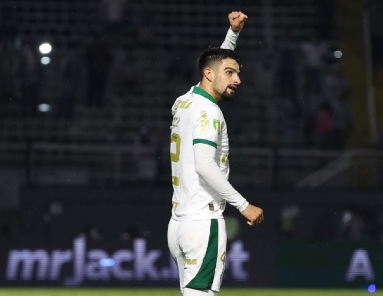 flaco-lopez-anota-no-fim-e-define-terceira-vitoria-seguida-do-palmeiras-no-paulistao