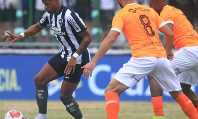 botafogo-abre-2-a-0,-mas-sofre-empate-do-nova-iguacu-pelo-carioca