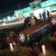 video:-carro-capota-apos-acidente-envolvendo-tres-veiculos-em-ribas-do-rio-pardo