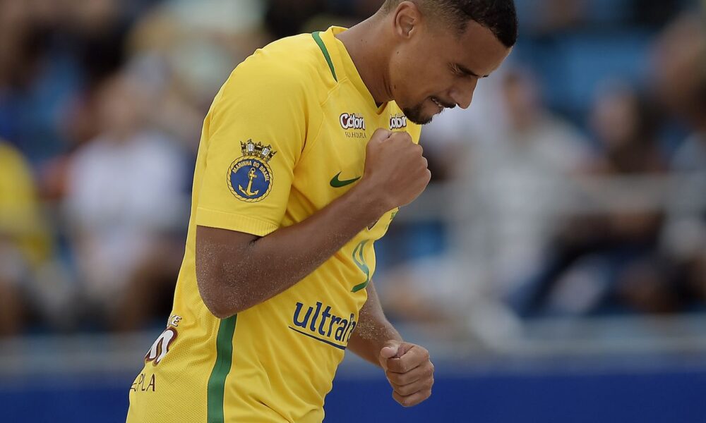 rodrigo-e-adriele-sao-escolhidos-melhores-do-mundo-no-beach-soccer