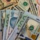 moedas-globais:-dolar-cai-apos-dados-nos-eua-estancarem-reprecificacao-sobre-fed