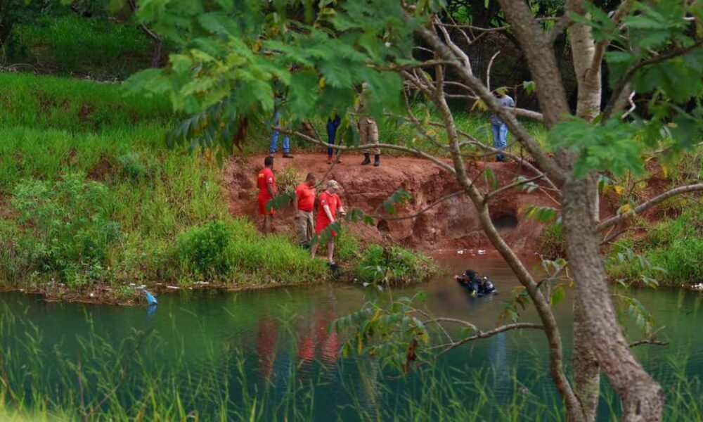 mergulhadores-localizam-corpo-de-rapaz-que-sumiu-em-lago-neste-domingo-–-folha-de-dourados-–-noticias-de-dourados-ms-e-regiao