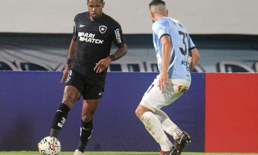 botafogo-volta-a-sofrer-gol-nos-acrescimos-e-empata-com-o-aurora-pela-pre-libertadores