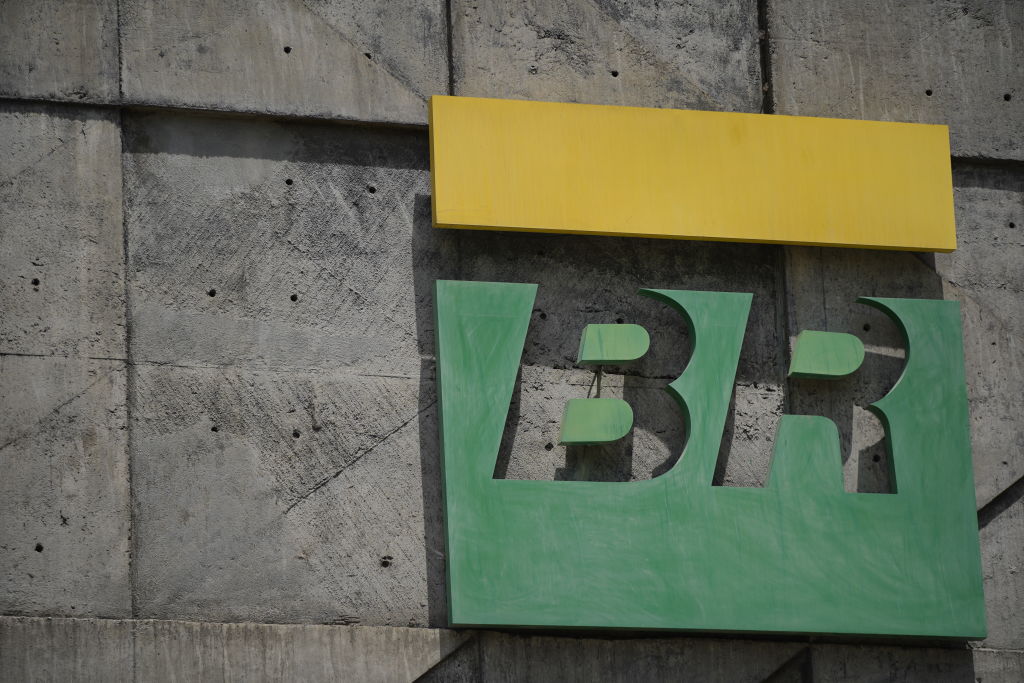 petrobras-(petr4)-eleva-preco-medio-do-querosene-de-aviacao-em-8,4%