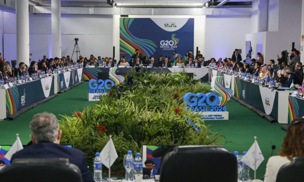 chances-de-pouso-suave-da-economia-global-sobem,-diz-documento-do-g20