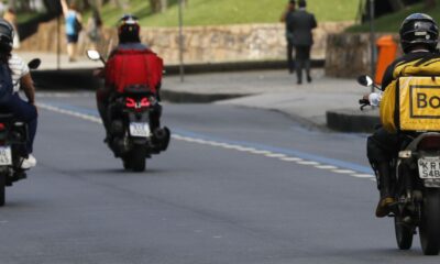 violencia-contra-entregadores-tem-heranca-escravista,-diz-pesquisador