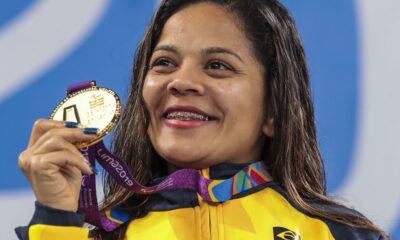 morre-a-nadadora-joana-neves,-multimedalhista-paralimpica,-aos-37-anos