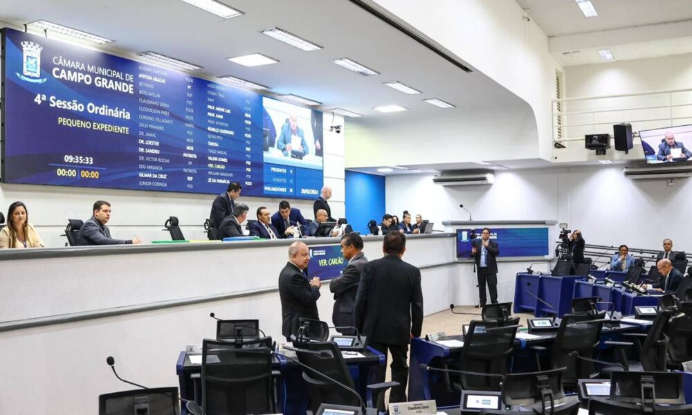 garantia-de-vaga-em-unidades-que-os-pais-dao-aula-e-outros-cinco-projetos-sao-aprovados-na-camara