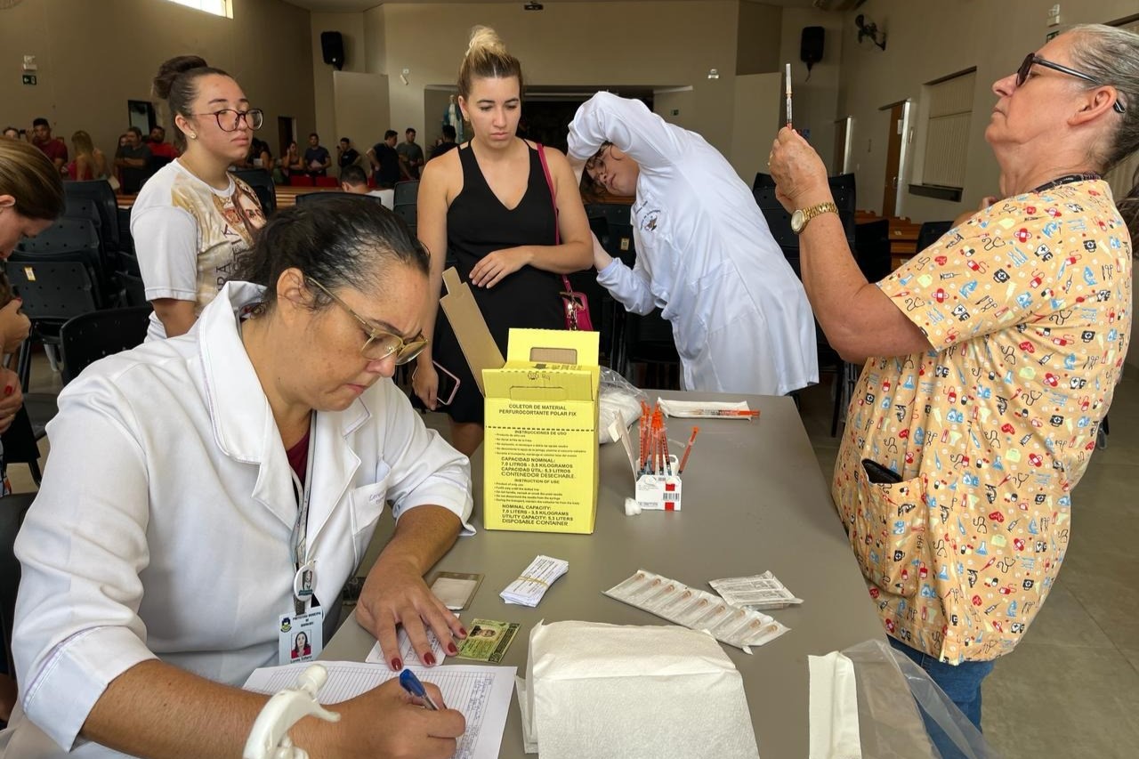 vacinacao-contra-dengue-e-gripe-neste-fim-de-semana-no-pam-e-shopping-avenida-center-|-portal-prefeitura-de-dourados