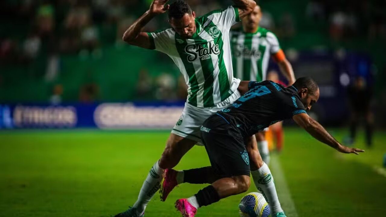 paysandu-tem-100%-de-aproveitamento-dentro-do-para,-mas-partida-fora-tem-sido-empecilho