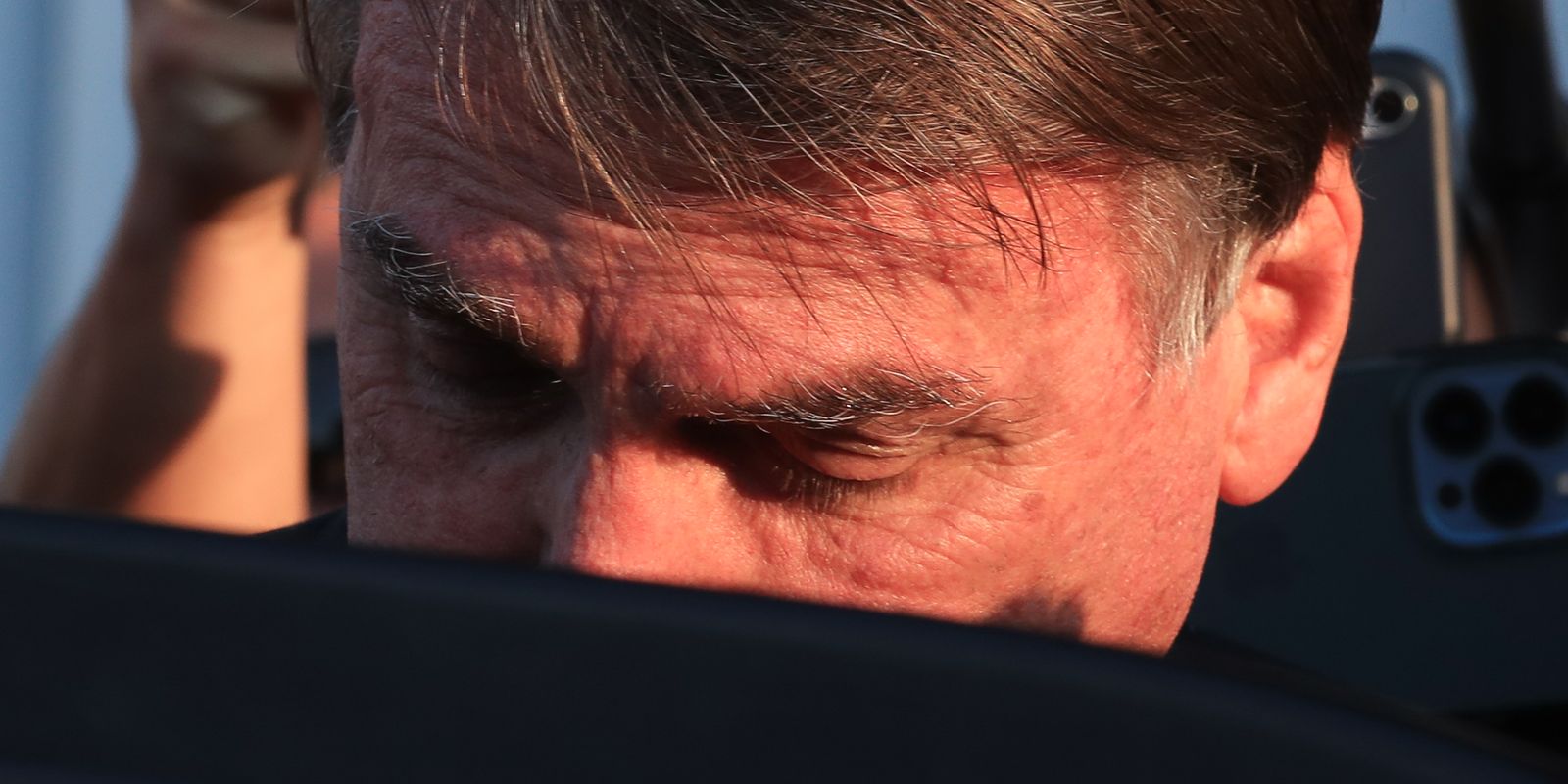 moraes-da-48h-para-bolsonaro-explicar-estadia-na-embaixada-da-hungria