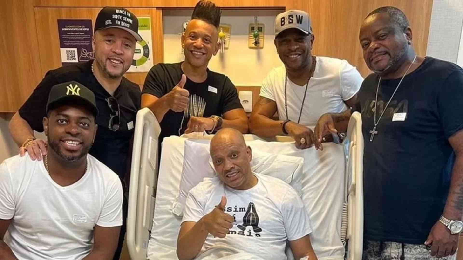 integrantes-do-molejo-atualizam-estado-de-saude-de-anderson-leonardo:-'esta-na-luta'