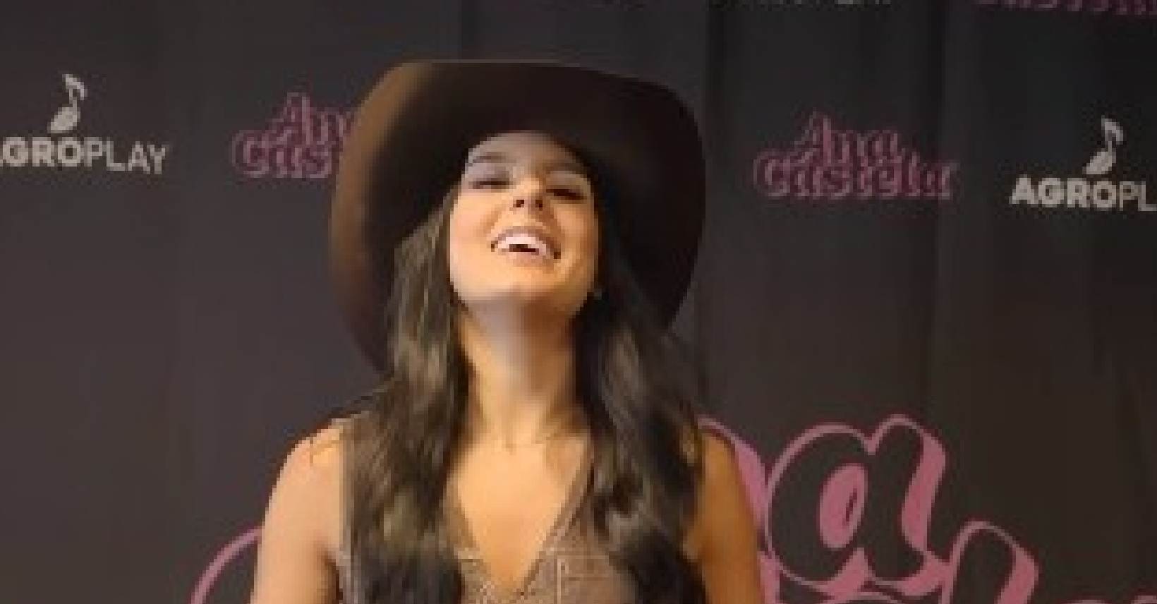 visitante-ilustre:-cantora-ana-castela-recebe-titulo-da-camara-de-campo-grande