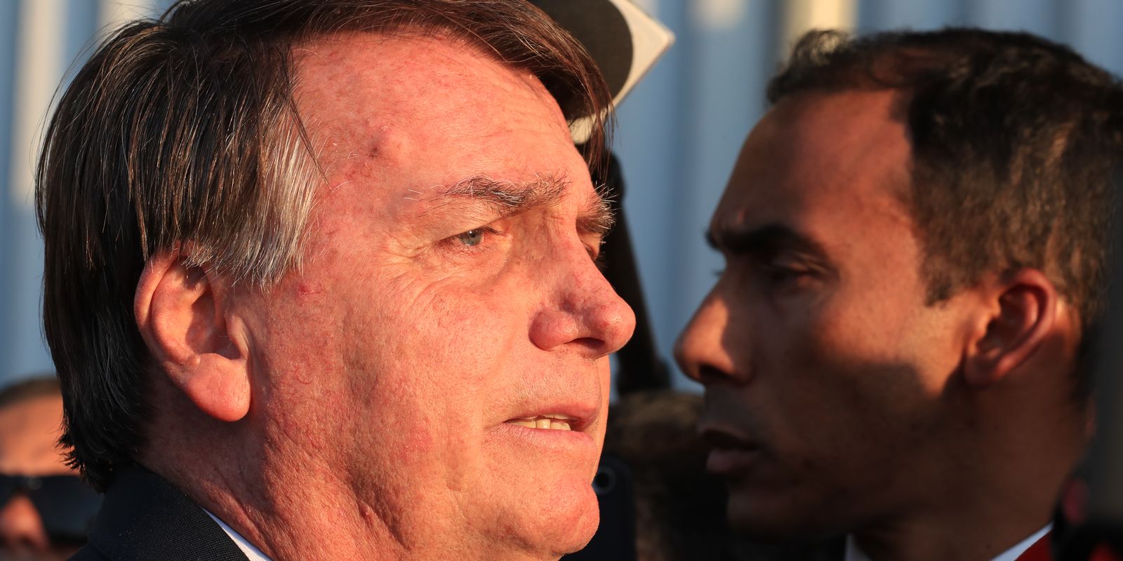 bolsonaro-diz-ao-stf-que-seria-“ilogico”-pedir-asilo-a-embaixador