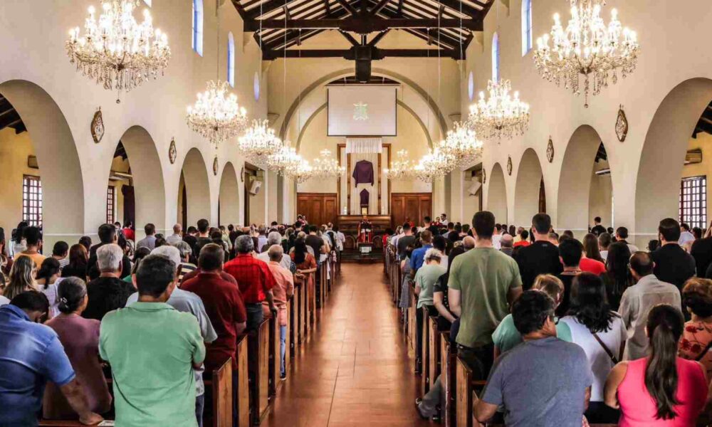 celebracao-da-paixao-de-cristo-reune-mais-de-mil-fieis-em-santuario-de-campo-grande