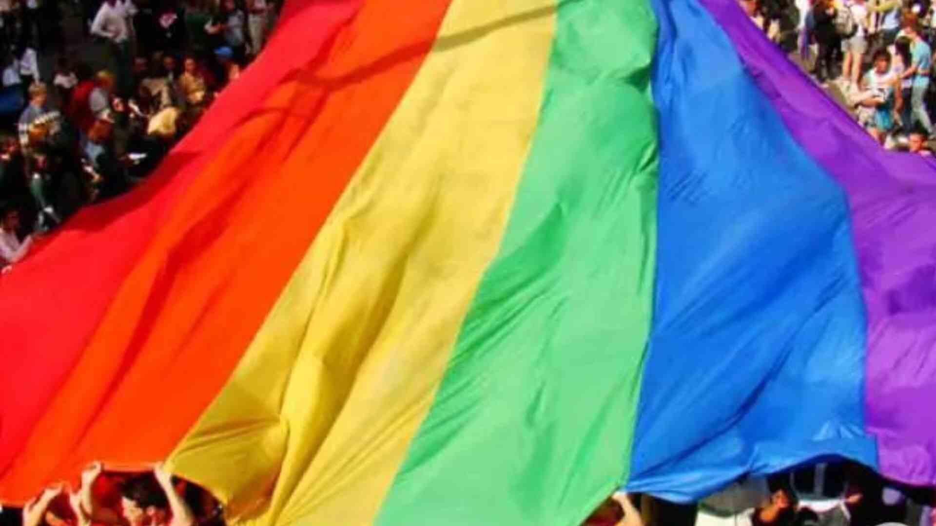 lei-que-preve-prisao-de-pessoas-lgbtqia+-no-iraque-desencadeia-protestos-diplomaticos