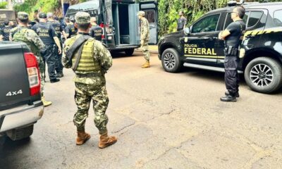 paraguai-entrega-25-presos-brasileiros-a-policia-federal