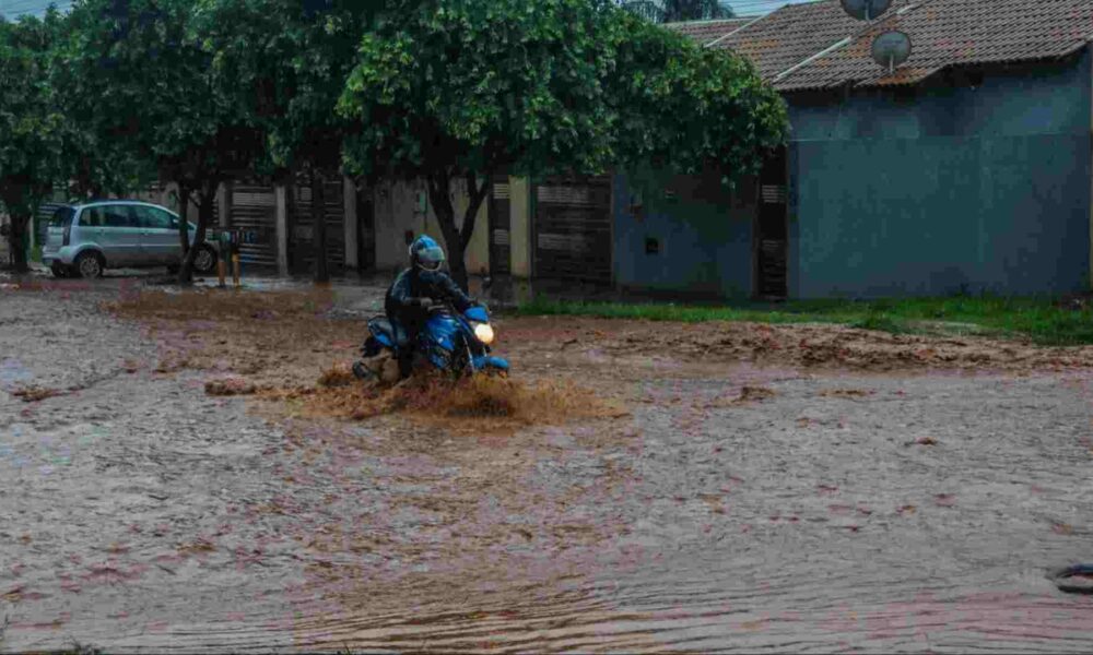 los-angeles-enfrenta-novos-alagamentos-com-chuva-forte-em-campo-grande