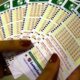 mega-sena-acumula-novamente-e-premio-vai-a-r$-72-milhoes